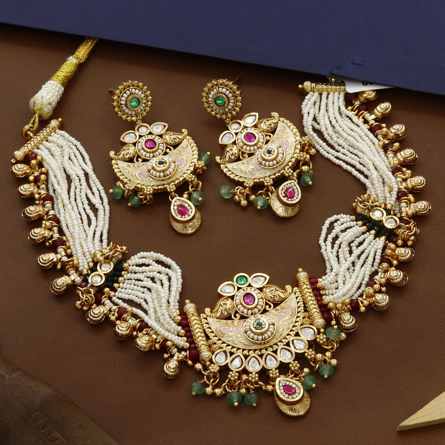 Pastel Design Antique Choker Set With Colors
