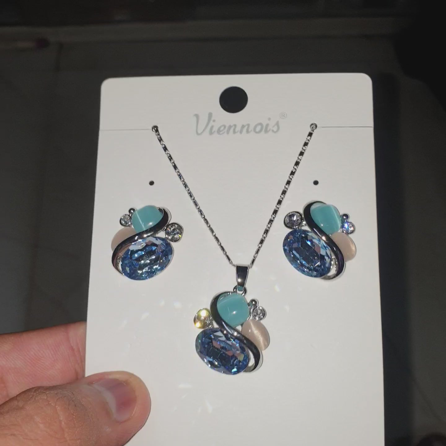 18k Silverpolished Swarovski Multi Stone Pendent Set