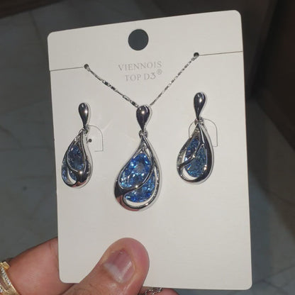 18k Silverpolished Swarovski Light Blue Stone Pendent Set