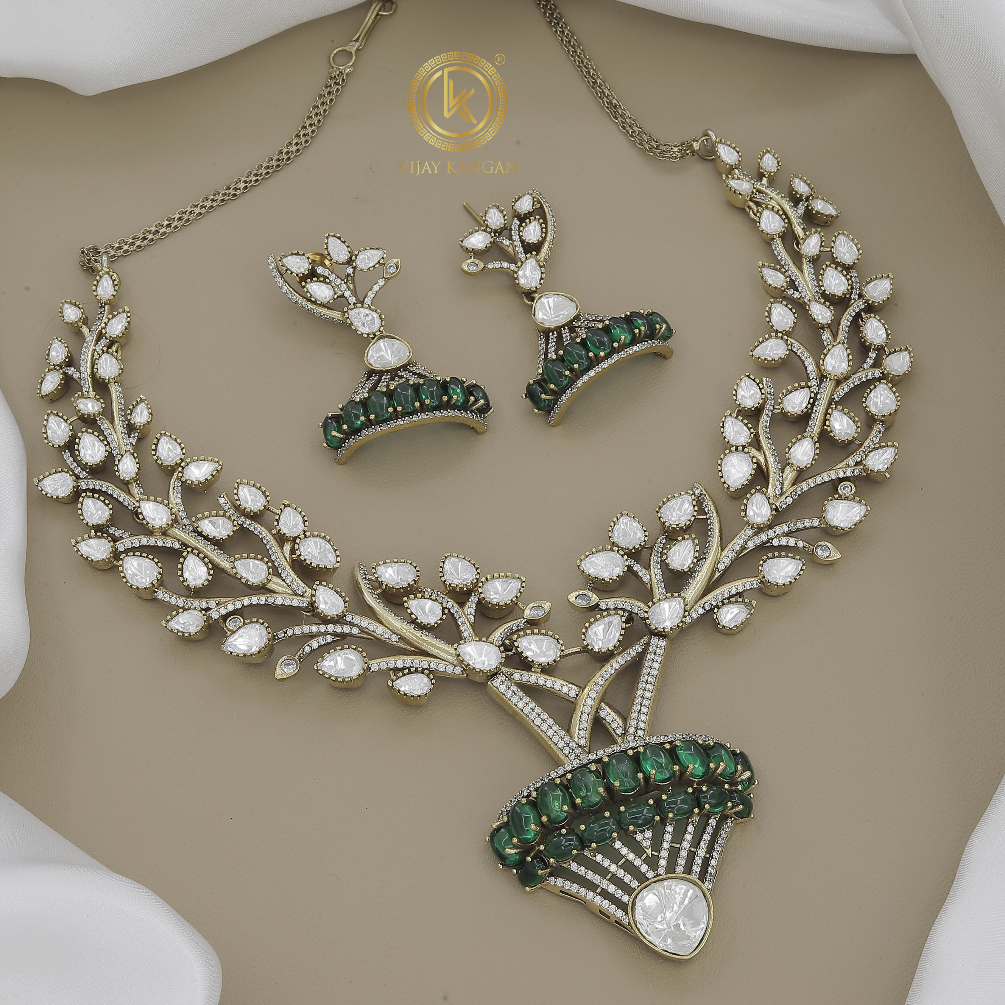 Sparkling and White Stone Floral Necklace with Earrings