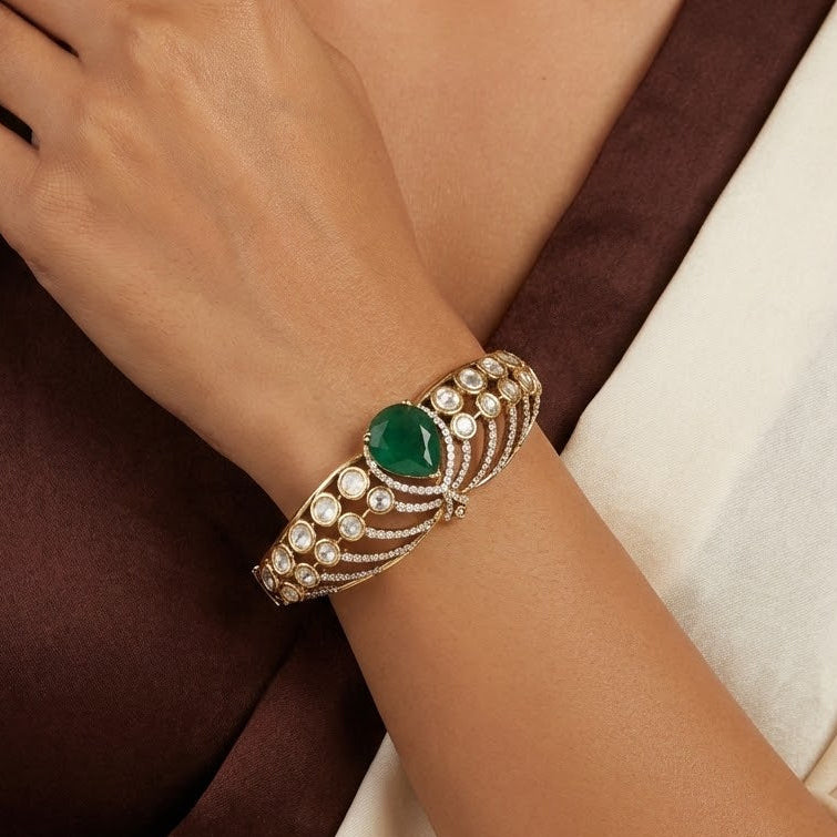 Victorian Polished Handcrafted Emerald & Polki Diamond Statement Kada