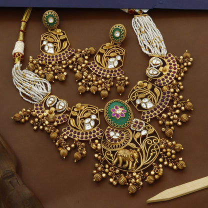 Vintage Design Elegant Short Heritage Necklace