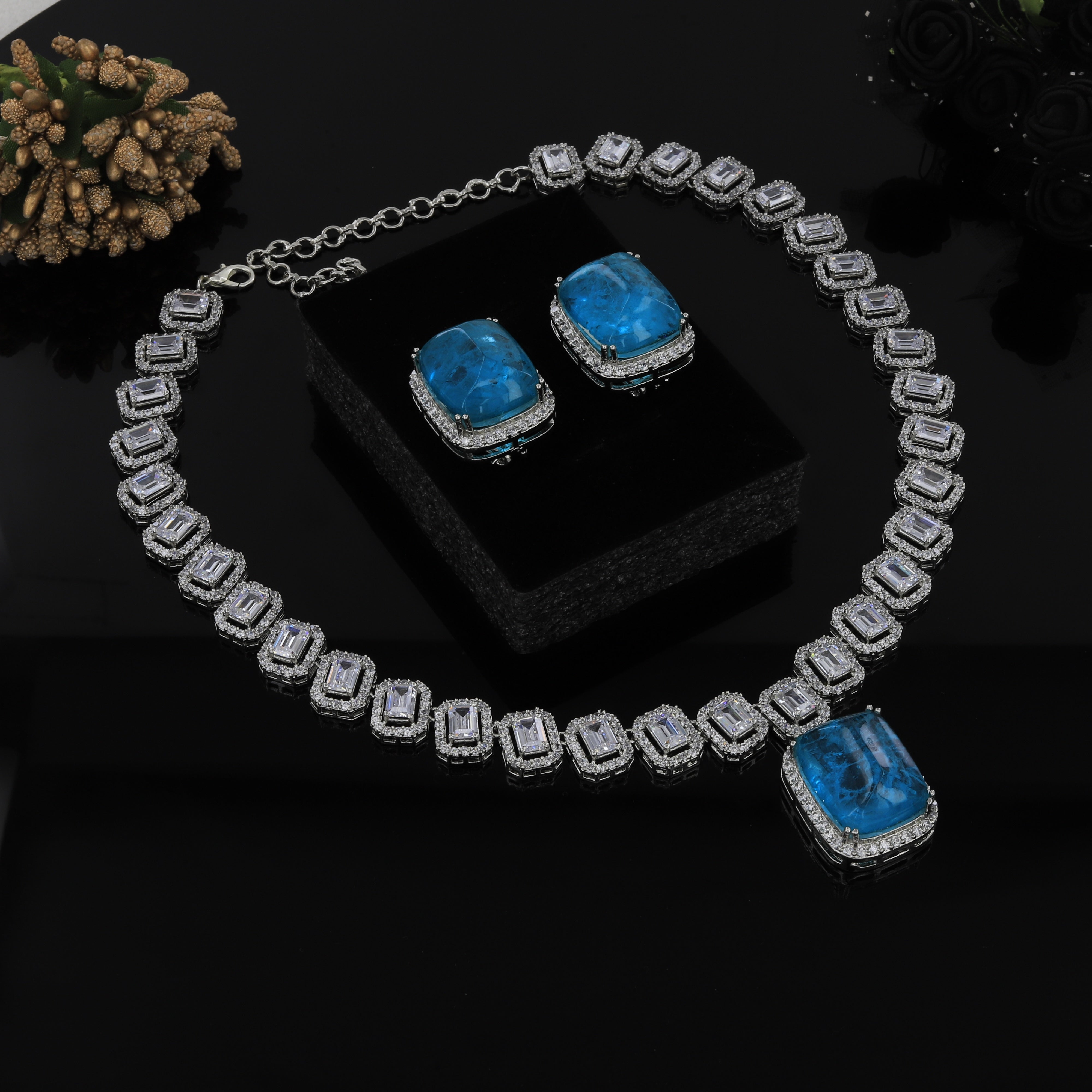 Blue and White Stone Diamond Necklace Set