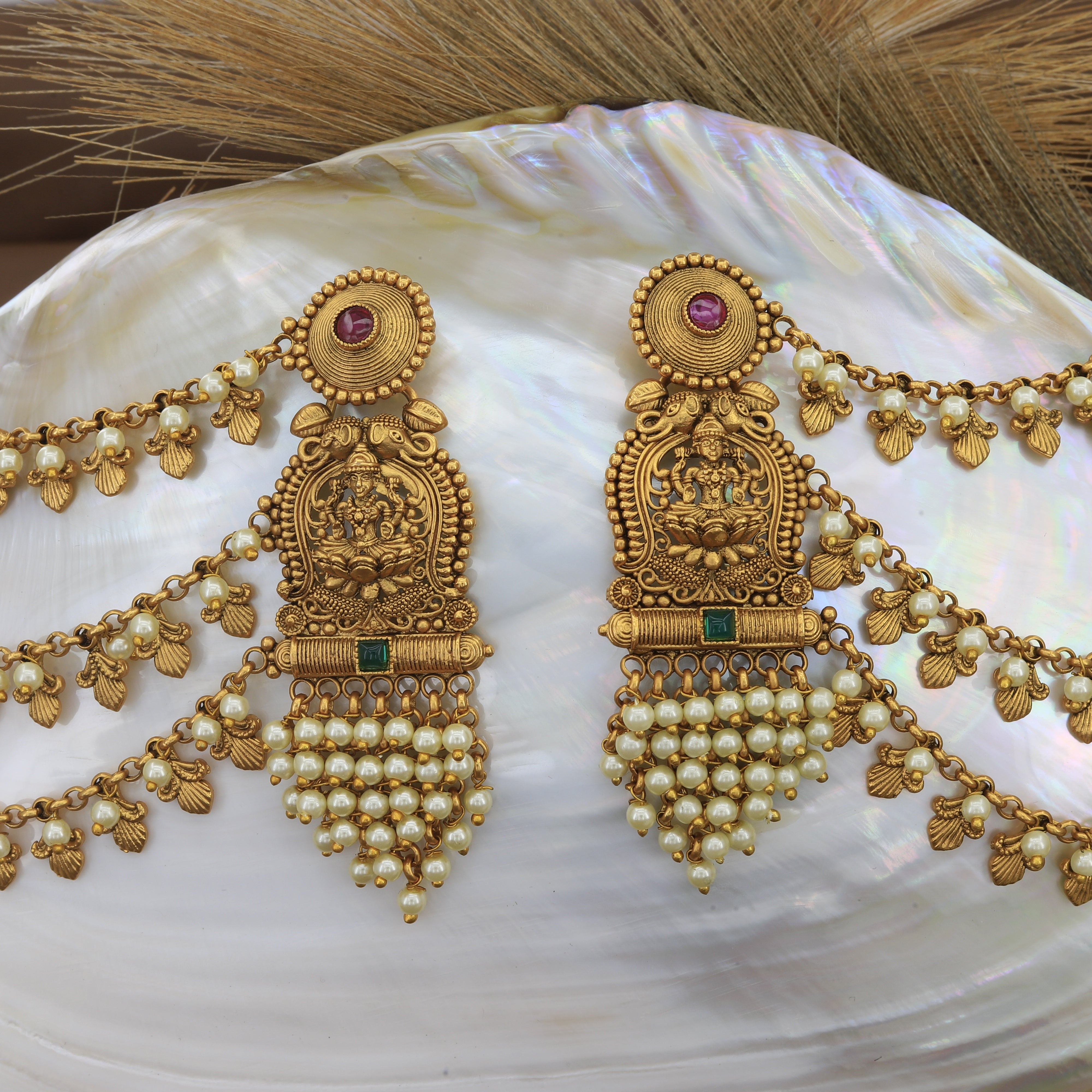 Antique God Design Chain Earrings