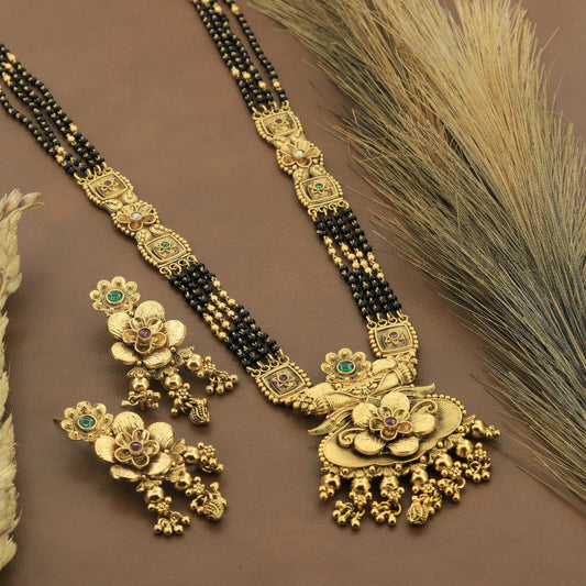 Antique Design Mangalsutra With Earrings