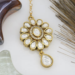 Antique Jadar Kundan Maang Tikka With Colours