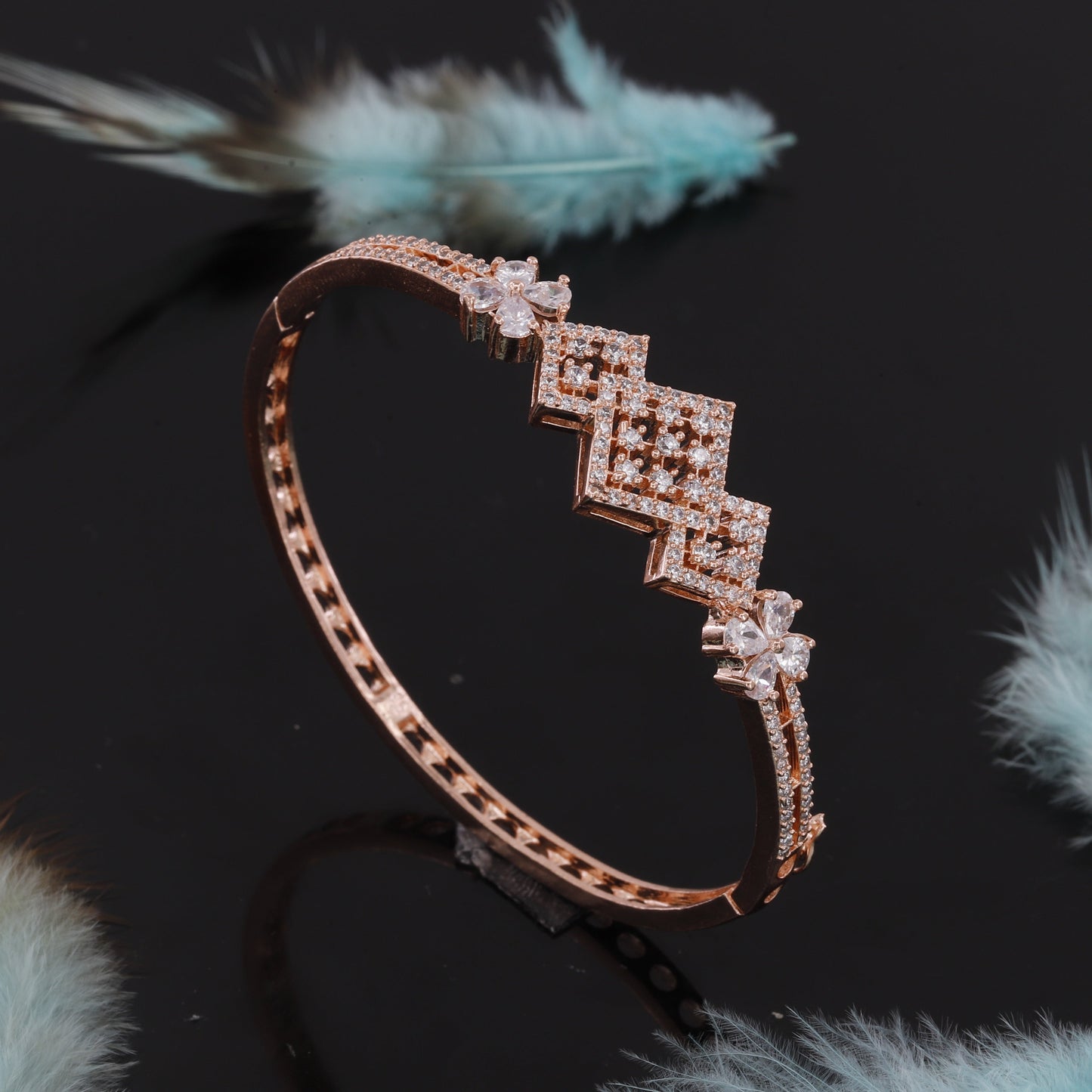 Diamond Shape Bracelet For Women