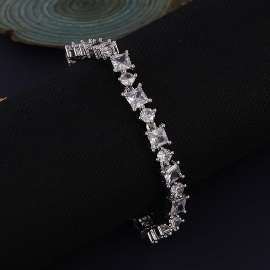 Square and Round Diamond Loose Silver Bracelet