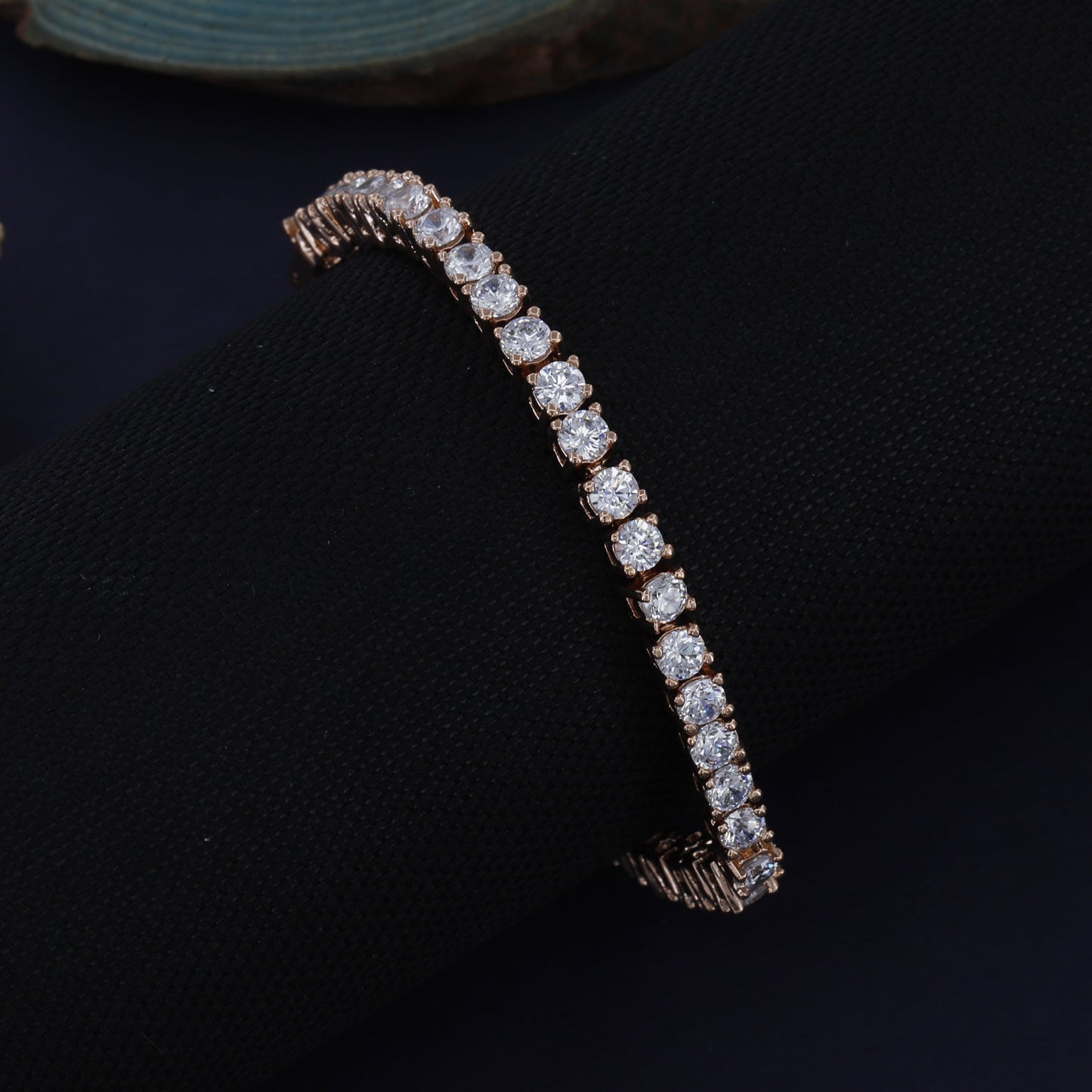 Slim Round Diamond Rose Polished Bracelet