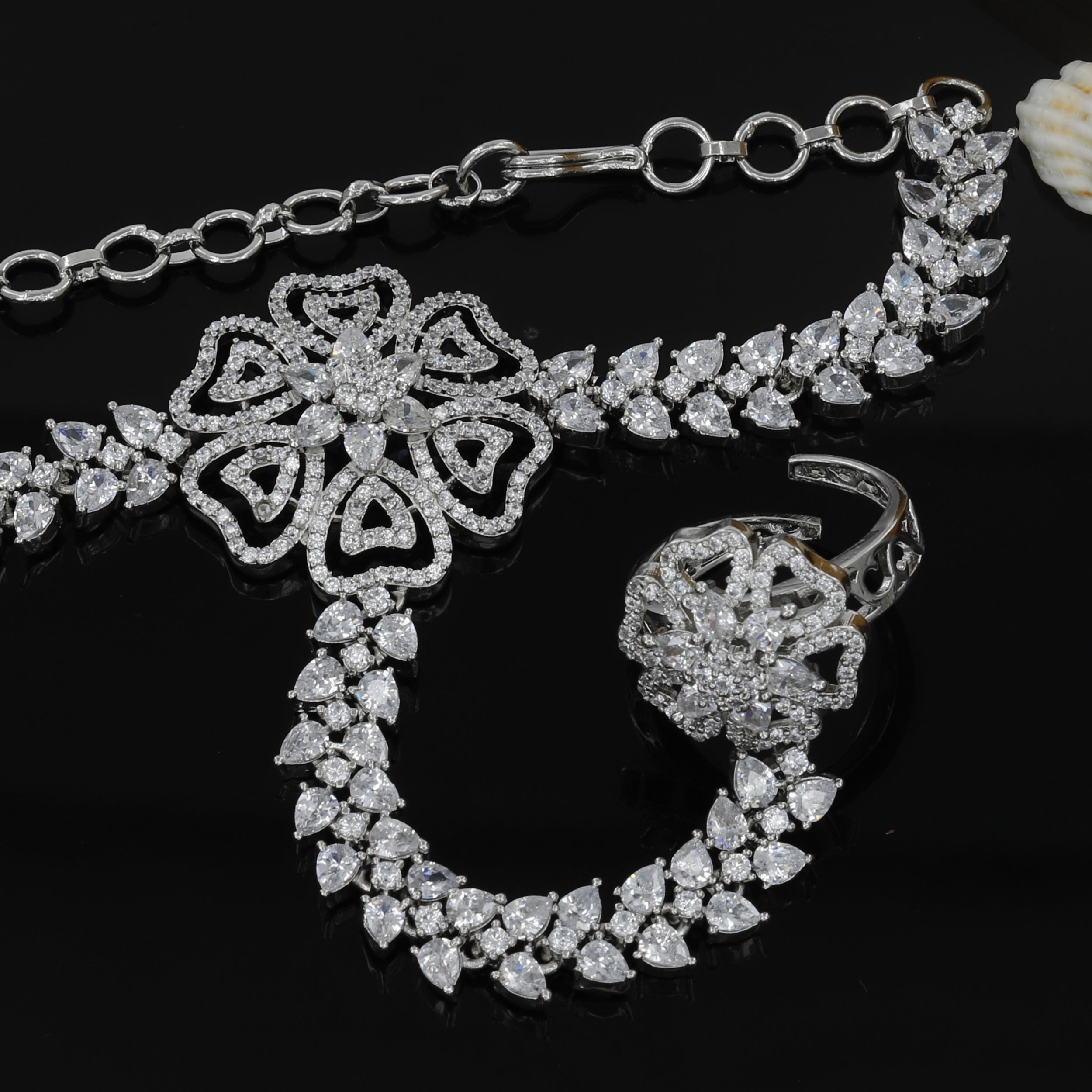Flower Design Diamond Silver Hath Panja