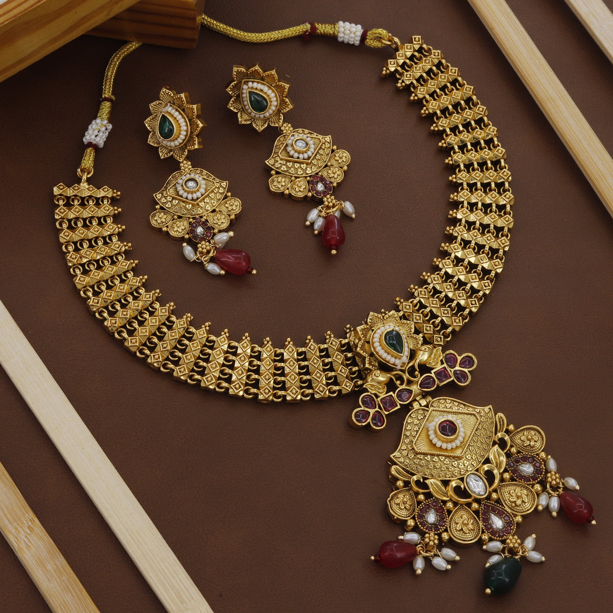 Stunning Necklace Set For Women