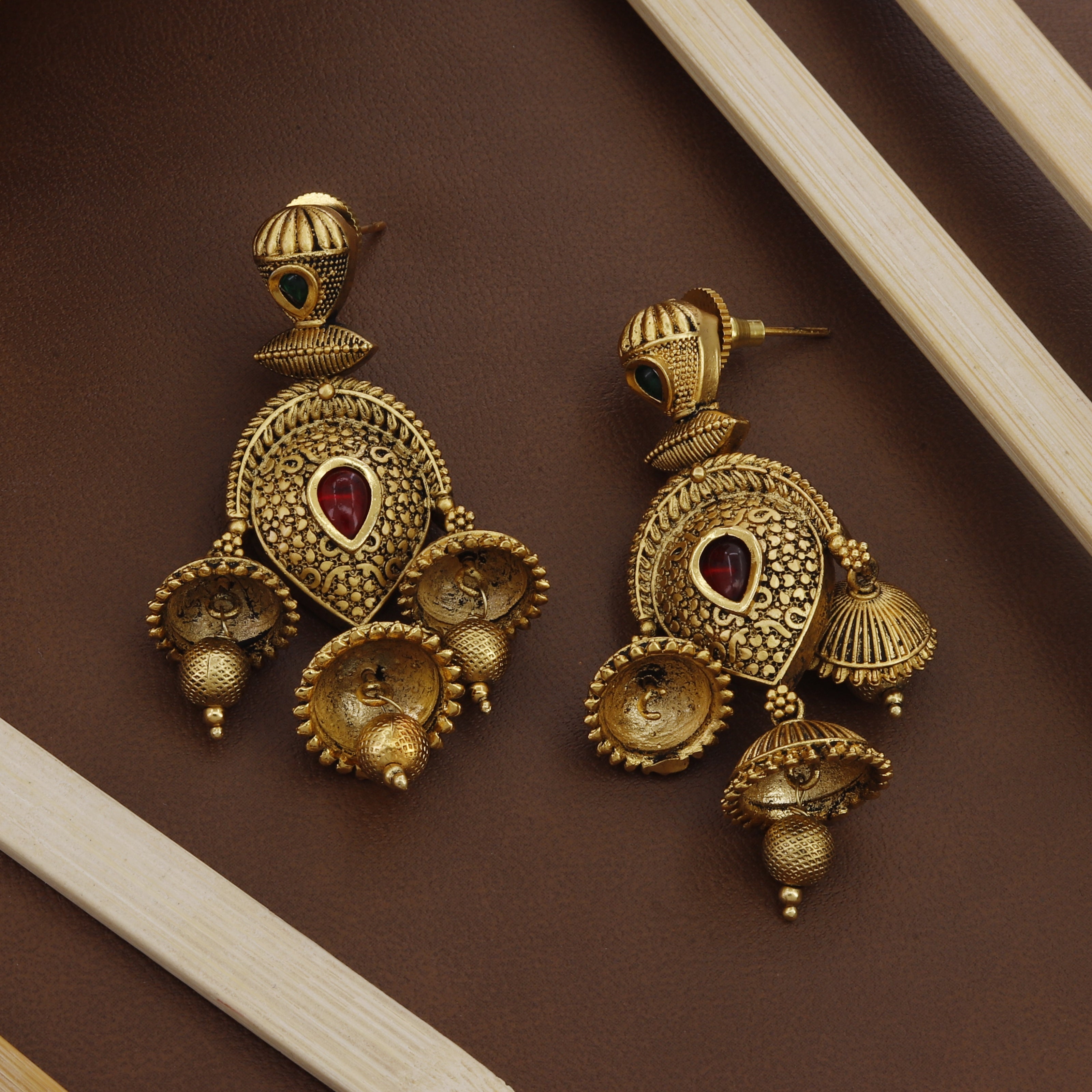 Temple Wear Antique Necklace Set