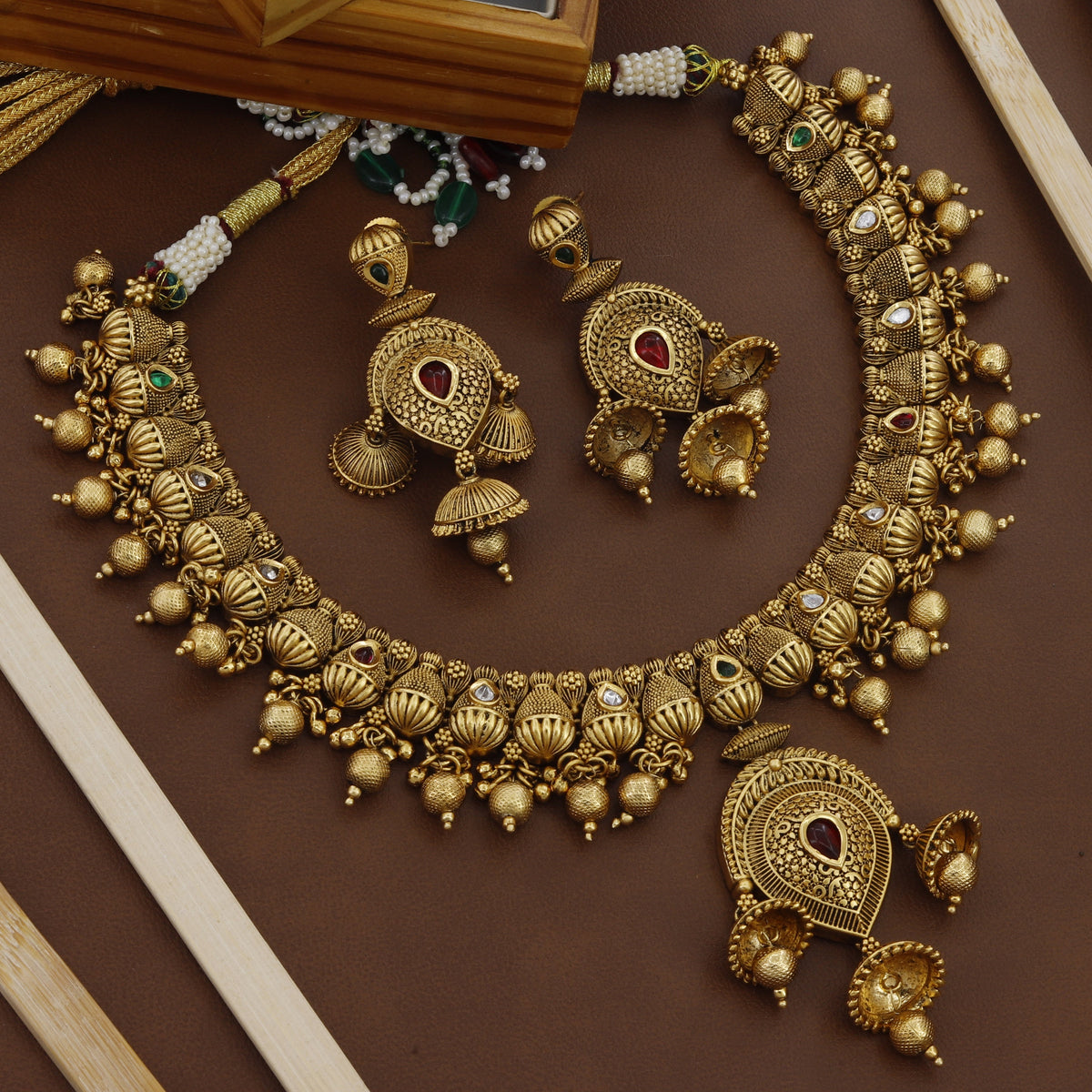 Temple Wear Antique Necklace Set