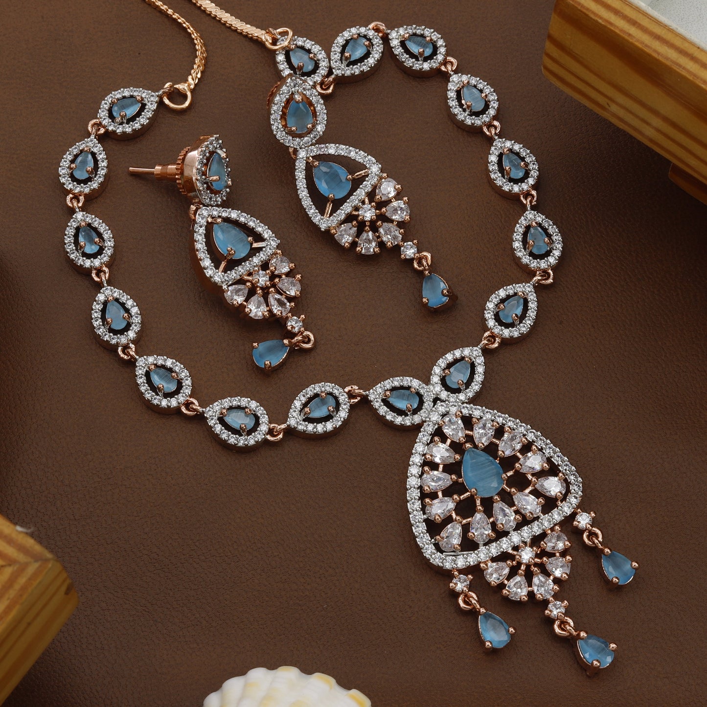 Rosepolished Aqua Colour Diamond Necklace