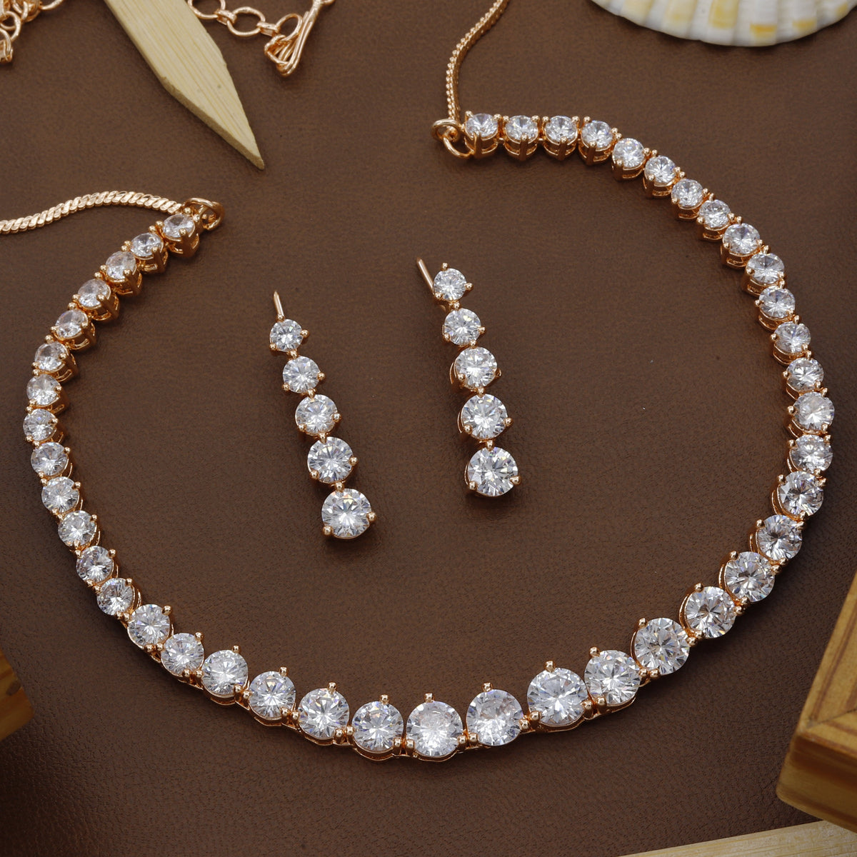 Diamond Jewellery Rosepolished Round Diamond Necklace