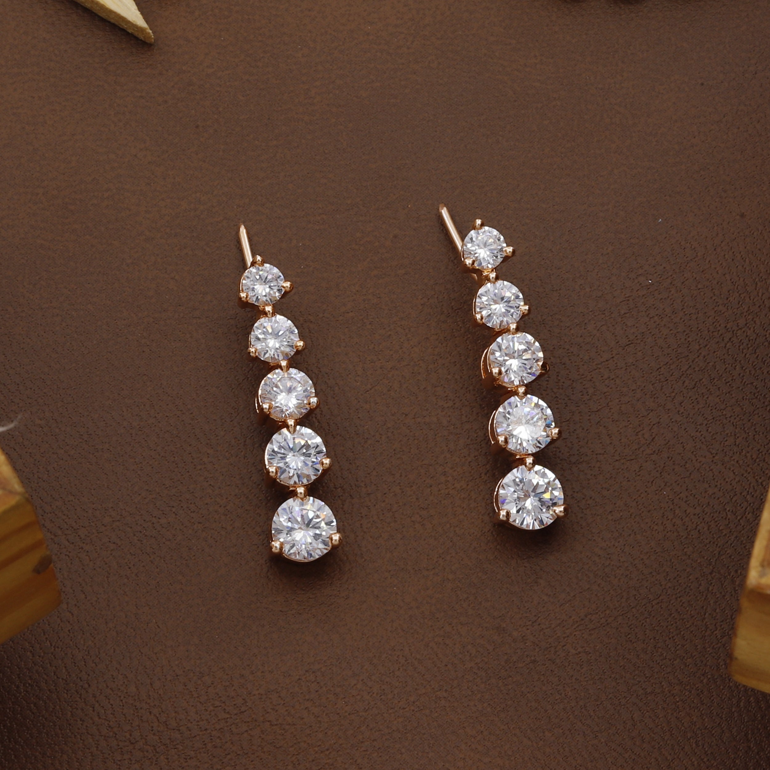 Rosepolished Multi Size Diamond Necklace