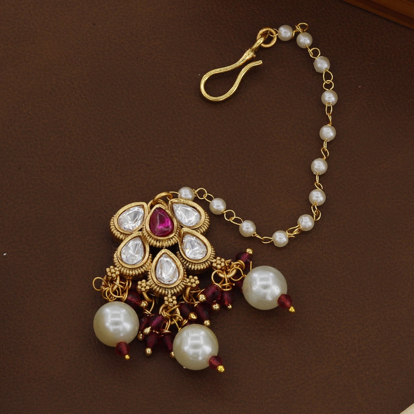 Jadtar Antique Necklace For Women With Tikka