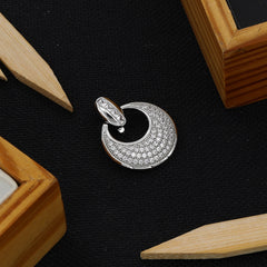Moon Design Circle Shape Diamond Pendent Butti