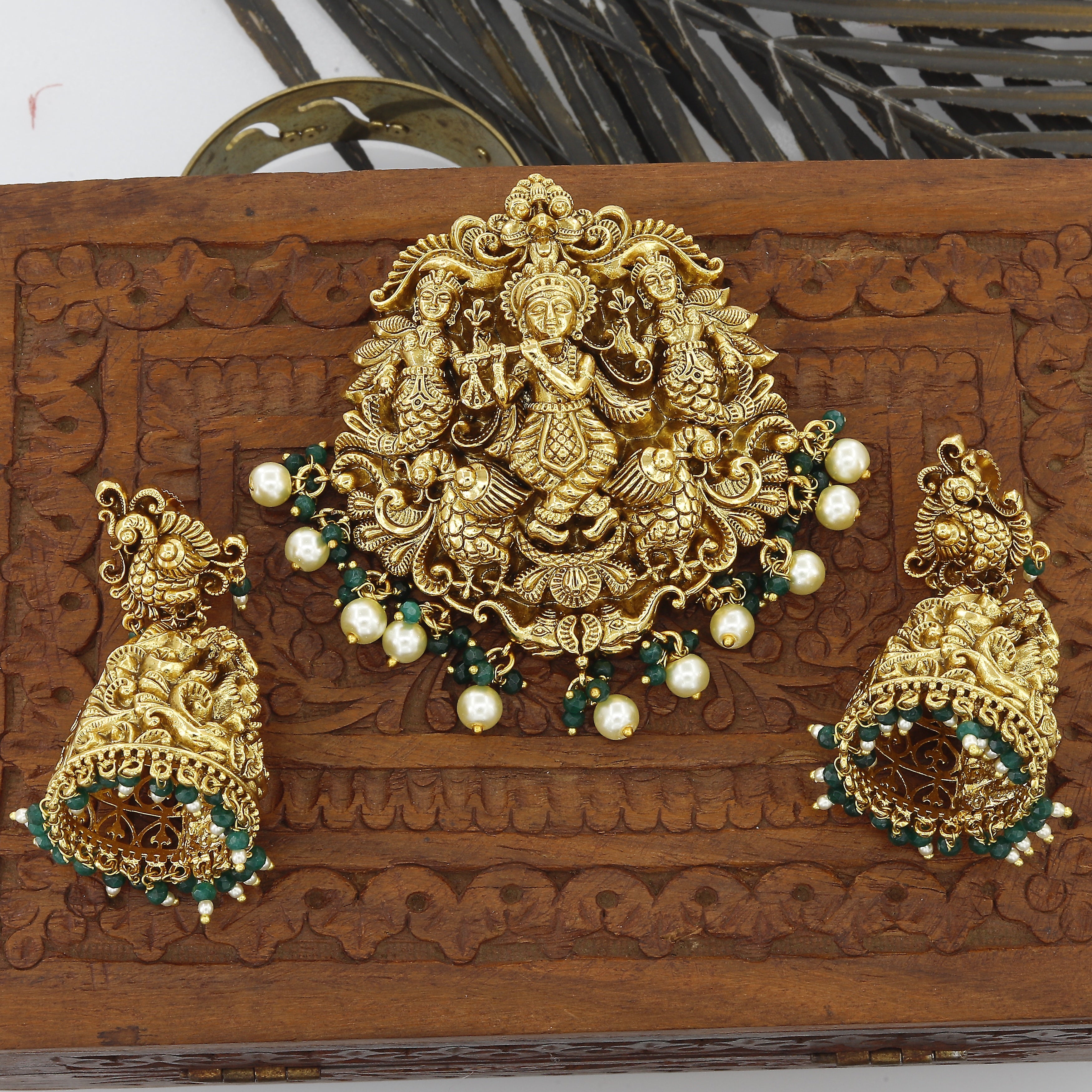 Antique Bhagwan Krishna Temple Wear Pendent Butti