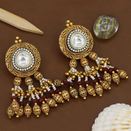 Antique Kundan Bandhay Moti Set With Earrings