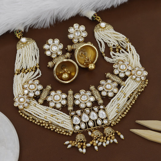 Moti Kundan Choker With Jumkhas