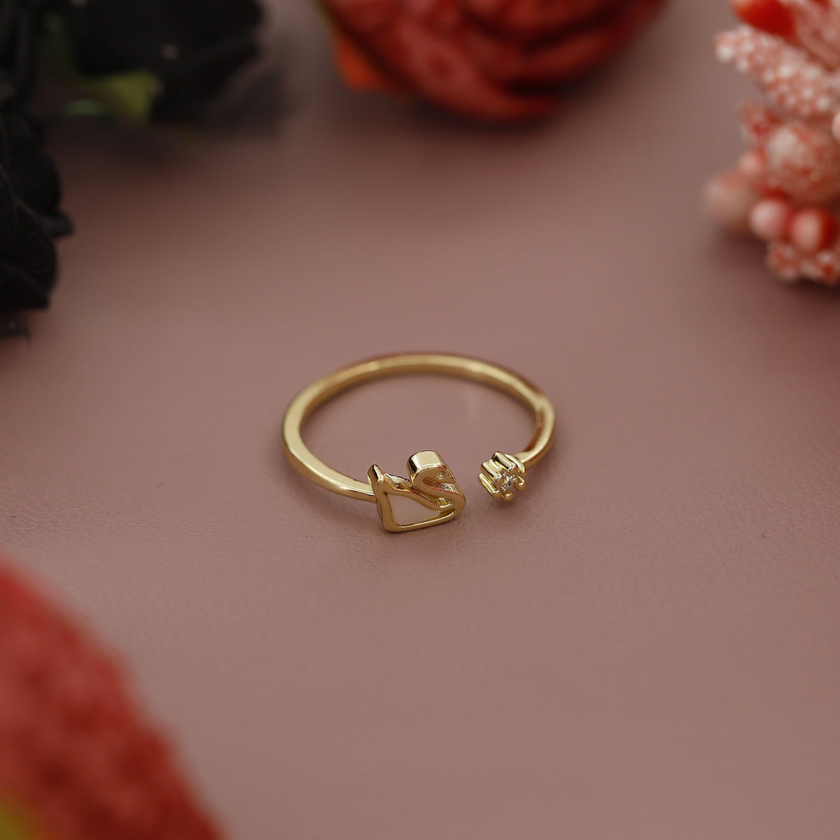 Swan Design Gifting Finger Ring
