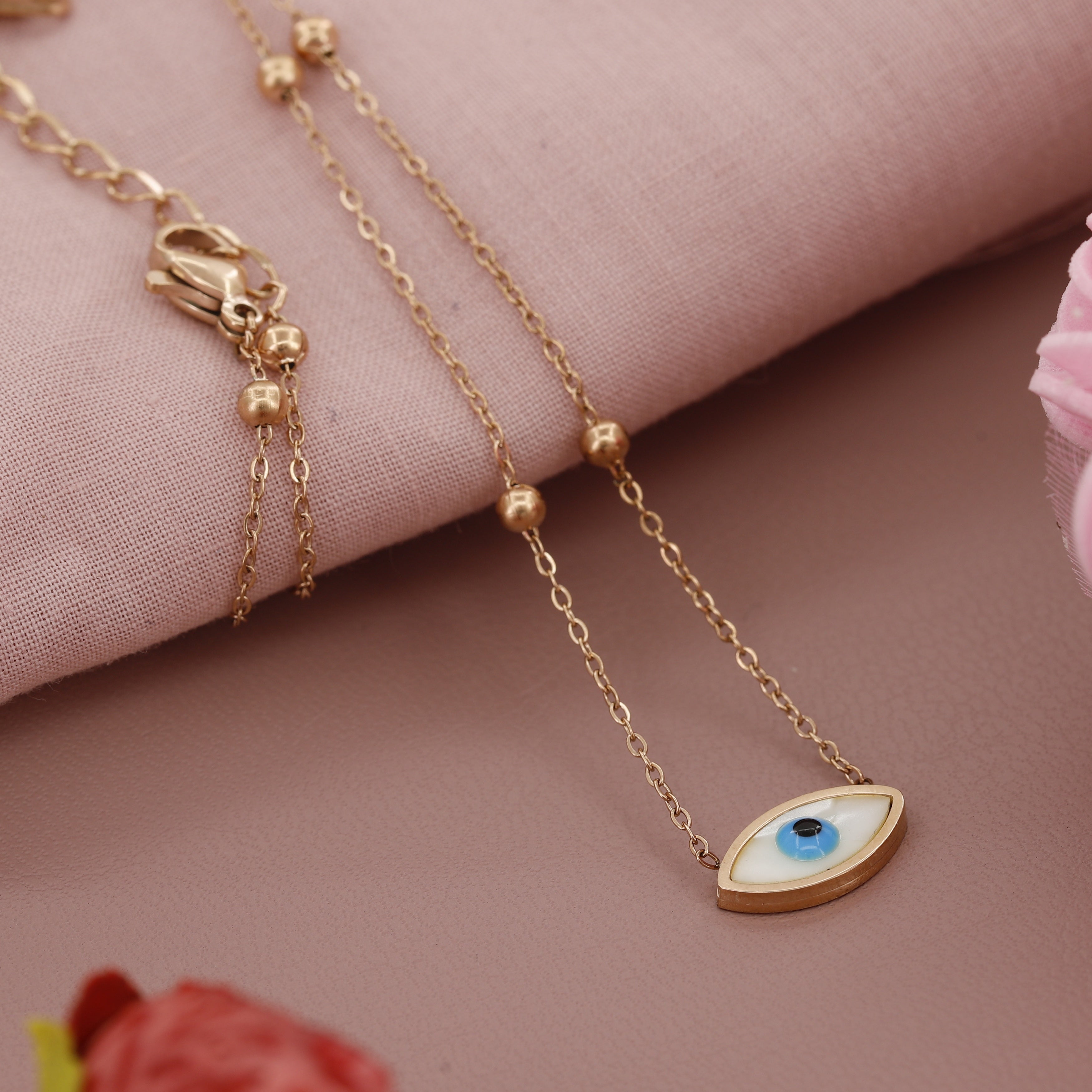 Evileye Giftable Pendent With Chain