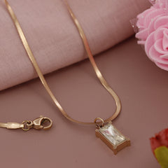Giftable Chain With Color Pendent