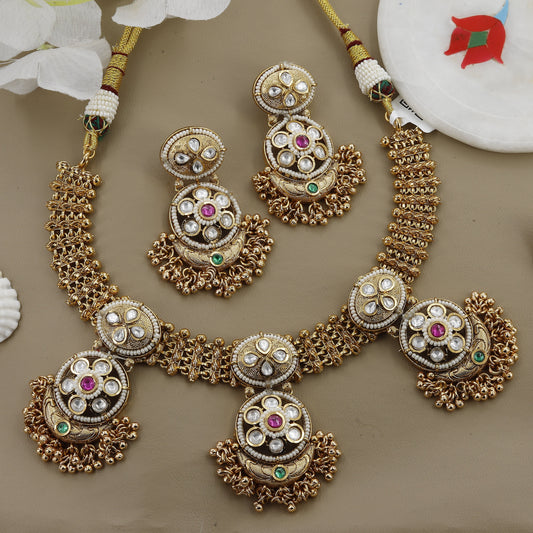 Flower Design Kundan Choker Set For Wedding