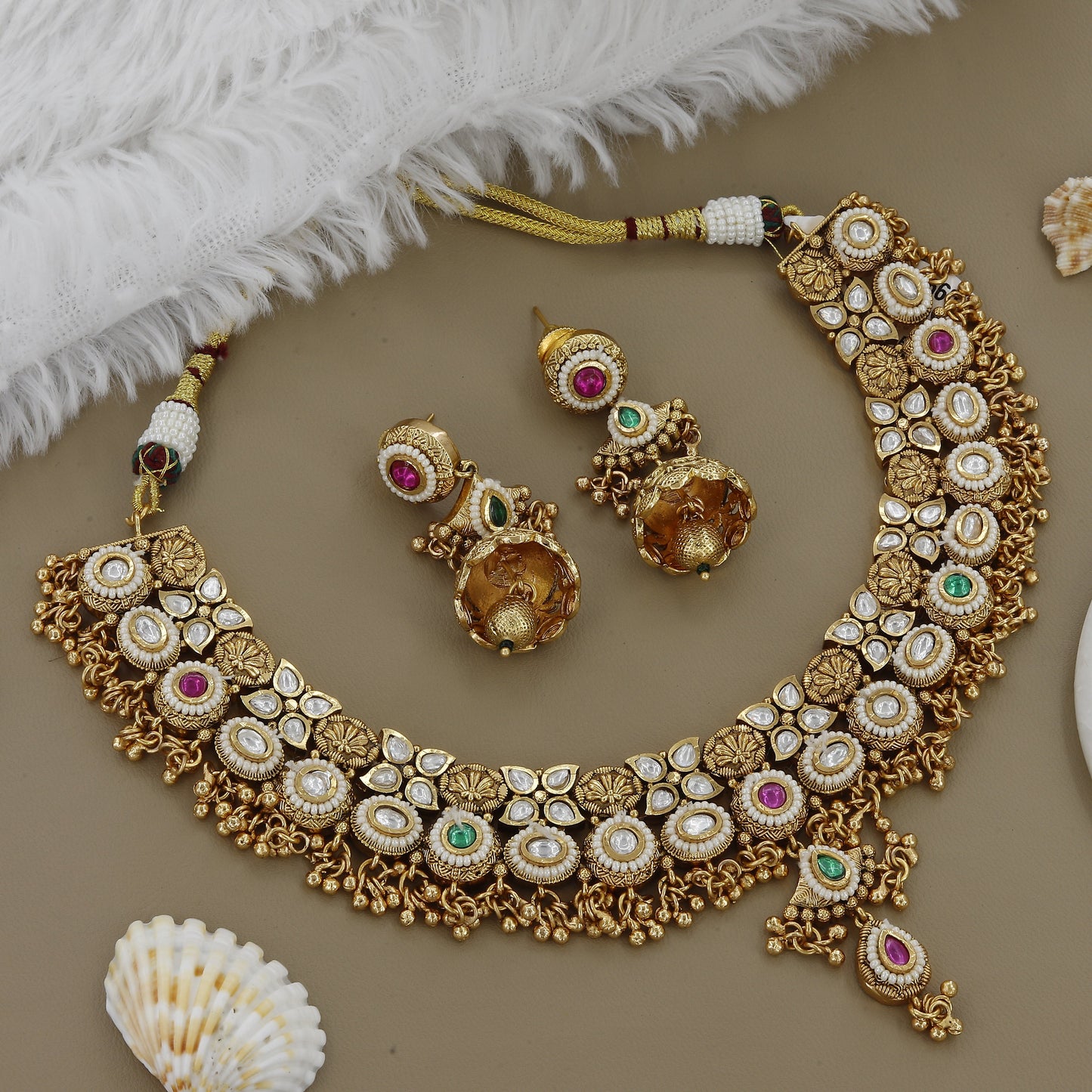 Antique Wedding Choker With Mini Jumkhas