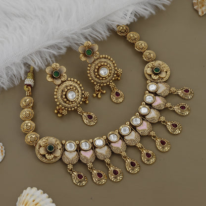 Latkan Kundan Choker Set With Earrings